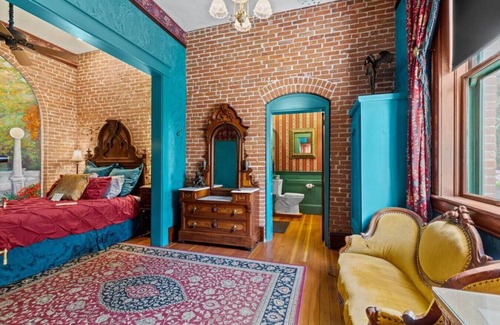 Historic Railroad District Hotel | The Peerless Hotel | Signature ADA Room #1 | Artist's Abode | Historic District