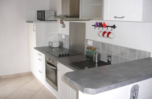 Primelin House | The Penn Ty Loch, a Small Fisherman's House Nestled in the Cove Loch