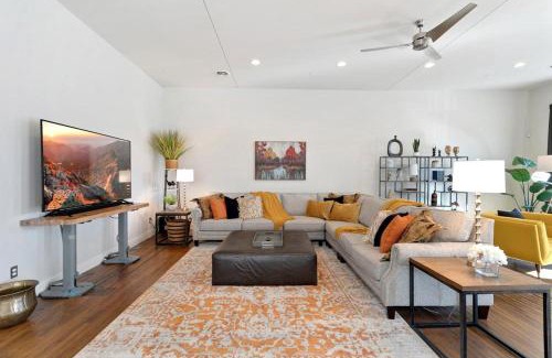 Old Town House | The Penthouse Loft in the Heart of Old Town!