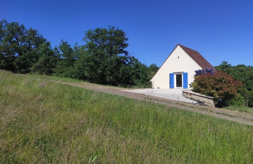 Laval Cottage | The perfect combination of nature, local life and activities.