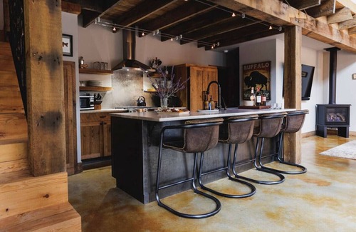 Bozeman House | The Perfect Creekside Getaway with Hot Tub