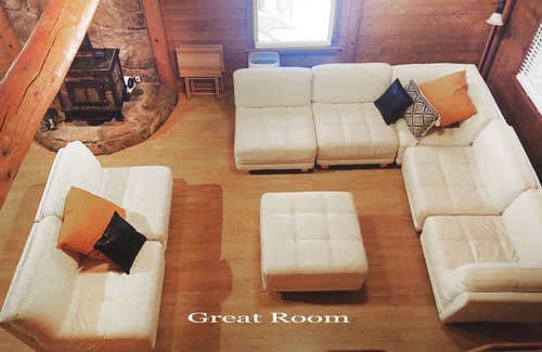 Jonesboro Cabin | The Perfect Get-away!