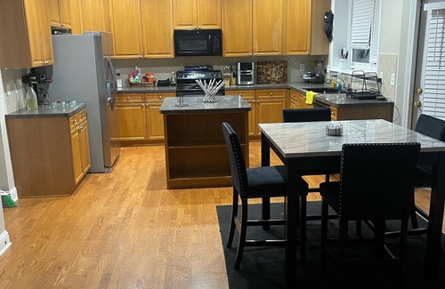 Lawrenceville House | The Perfect Home Away From Home Relaxed And Friendly.