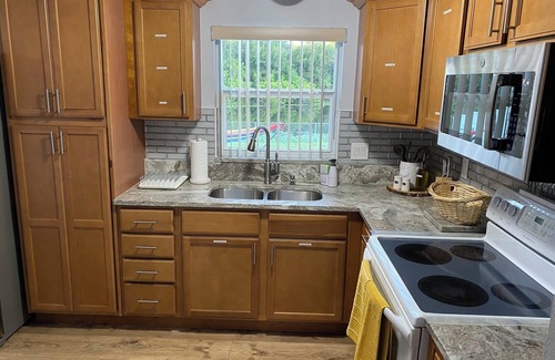 Tampa House | The perfect lake house getaway near the airport. (Guest Favorite on Airbnb)