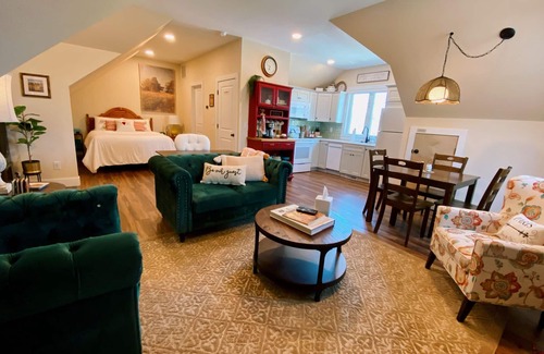 Branson Apartment | The Perfect Location for Visiting Branson! 2 Bdrm Suite Apt (Sleeps 👨‍👩‍👦‍👦)