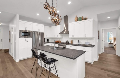 Wolf Creek House | The perfect mountain retreat with our luxurious 5 bedroom 4 bath vacation rental