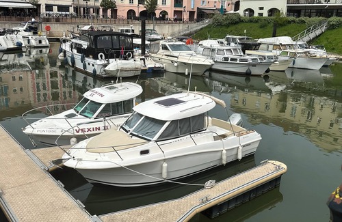 Cergy Boat Rental | The perfect night in PORT CERGY by boat!
