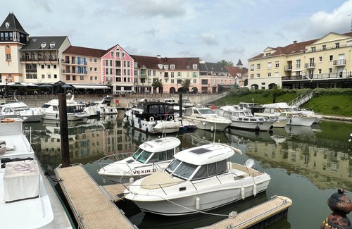 Cergy Boat Rental | The perfect night in PORT CERGY by boat!