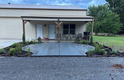 Tahlequah Apartment | The perfect, quiet hideaway! Spacious 1-bedroom with all the amenities of home.