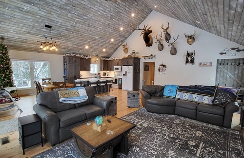 Harshaw House | The perfect "Up North" get-away