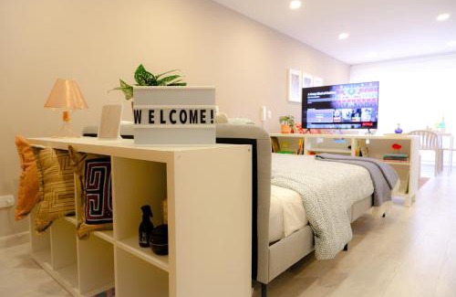Usaquen Apartment | The Petit Flat - Bright & stylish studio apartment near Unicentro