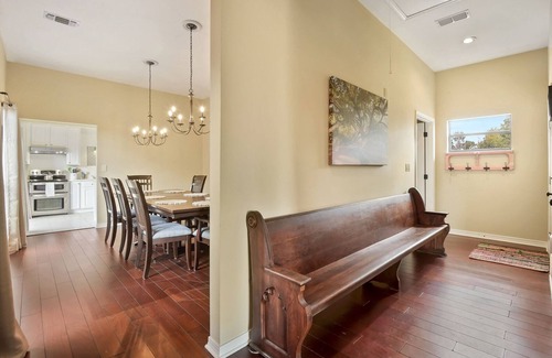 Old Town Apartment | The Pied-à-Terre in Old Bay St. Louis