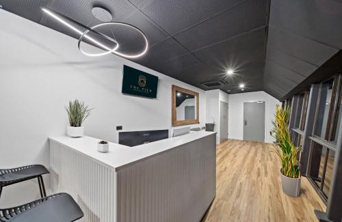 Townsville Hotel | The Pier Pods on the water- 50m from Townsville bus terminal and ferry terminal