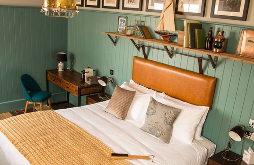 Lyme Regis Hotel | The Pilot Boat