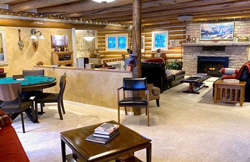 Palmer Lake Cabin | The Pinecrest Lodge at Hilltop Ranch - A hidden