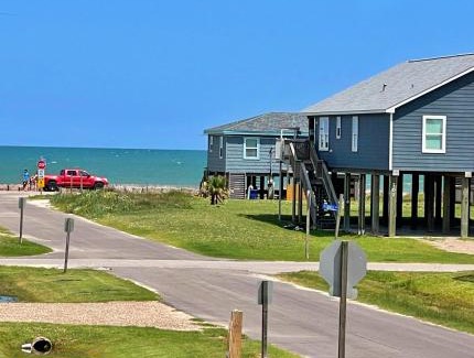 Surfside Beach House | The Pink Flamingo Beach Gulf views
