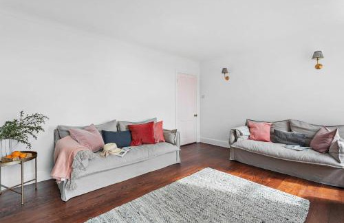 Budleigh Salterton House | The Pink House, Budleigh Salterton