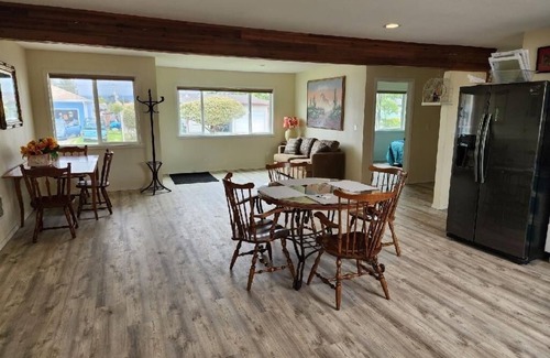 Crescent City House | THE PINK PALACE. 4 BR/3 BA OCEAN VIEW HOME