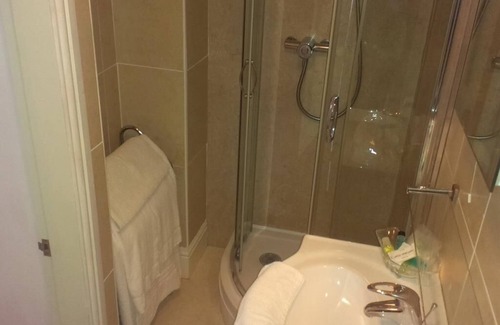 Bangor Bed & Breakfast | The Pink room double or twin en-suite