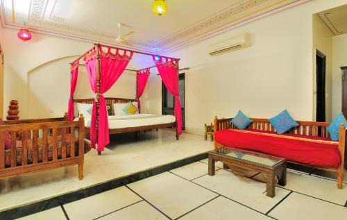 Paharganj Hotel | The Pinky Villa - Heritage Boutique Suites- New Delhi