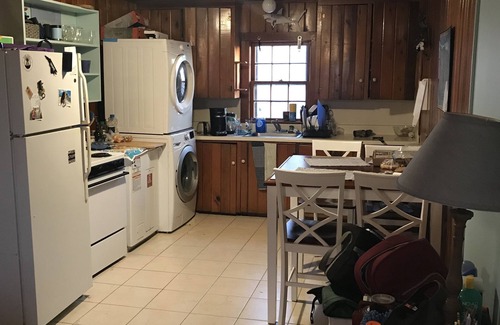 Kitty Hawk Cottage | The Pirates' Retreat (2-Bedroom Cottage) - Pets Allowed by RedAwning