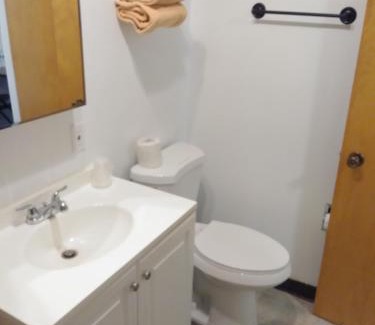 Salamatof Hotel | The Place Motel Bar