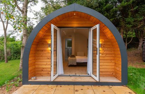 South Leigh Apartment | The Plough Inn Cabins