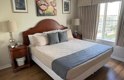 Florida Center Apartment | The Point Hotel & Suites - 705S Luxury - Pool view - Close to Universal