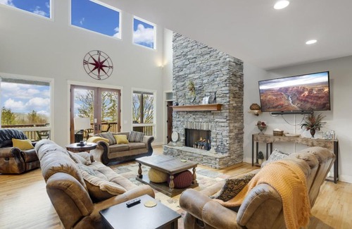 Banner Elk House | The Pointe at North View