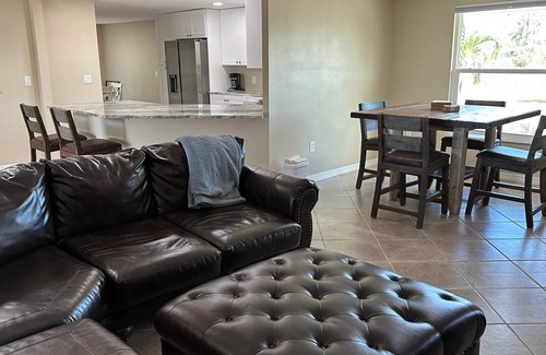 Oakland Hills House | The Poolside Paradise