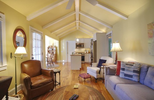 Blowing Rock Cottage | The Post House 2BR/2BA Updated Cottage in Downtown Blowing Rock