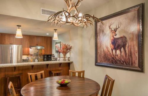Snowmass Village House | The Powder Den Cozy Alpine Basecamp