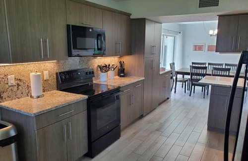 Clermont House | The Presidential at Swiss | 6 Bed, 6.5 Bath