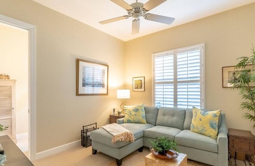 Naples House | The Quarry in Naples is a great location for golfing & boating