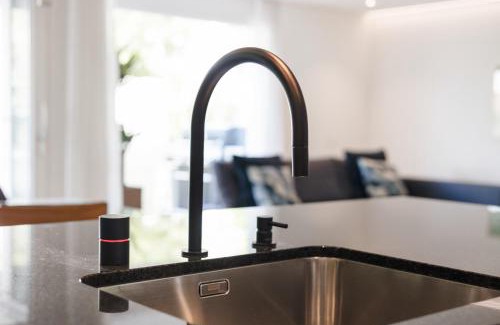 Dietikon District Apartment | The R Apartment Uetliberg Parken - Wallbox