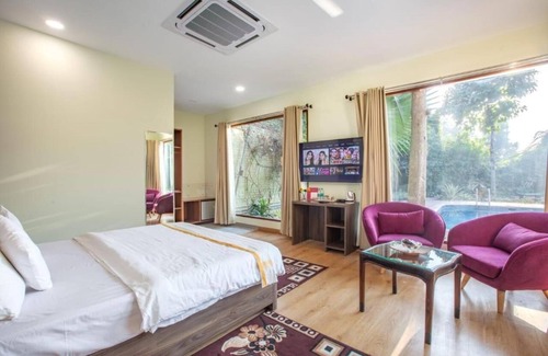 Mathura Hotel | The Radha Ashok