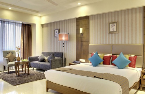 Dahej Hotel | The Radiant Swan