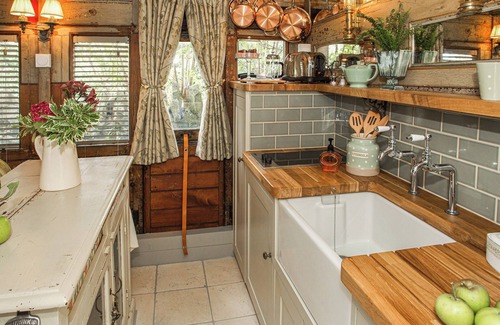 Helmsley Cottage | The Railway Carriage