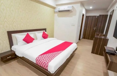 Jaipur Hotel | The Raj Hotel and Resort