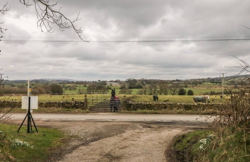 Leek Other | THE RAMBLERS, pet friendly, character holiday cottage in Leek