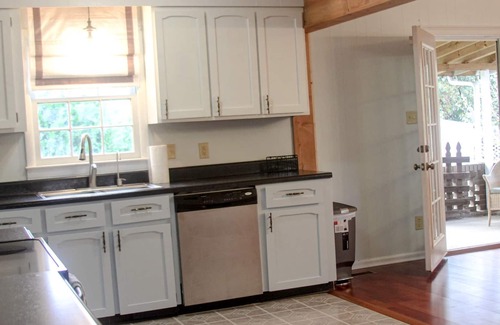 Warner Robins House | The Ranch: Sleeps 10-Charming Spacious,Convenient