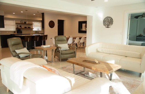 Sarasota House | The Raya House