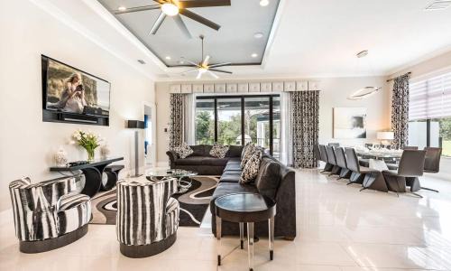 Bay Lake House | The Recollection