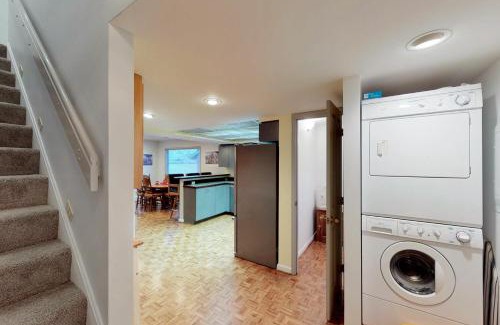 Manson House | The Red Lake House