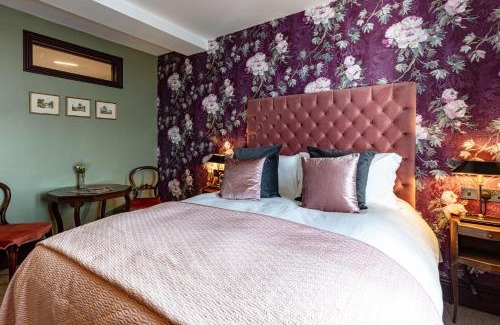 Leytonstone Hotel | The Red Lion Hotel