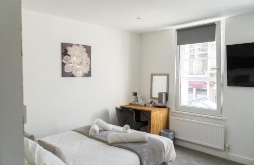 Spalding Hotel | The Red Lion Hotel