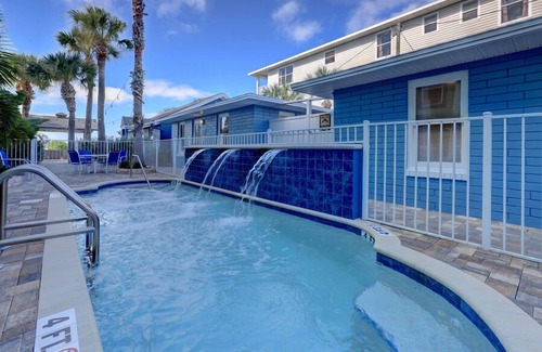 St. Petersburg - Clearwater Cottage | The Reef Quaint Beach Cottage steps to the sand! 2bdrm 1bath with pool