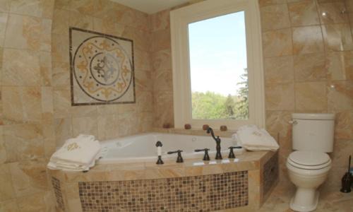 Saugerties South Bed & Breakfast | The Renwick Clifton House