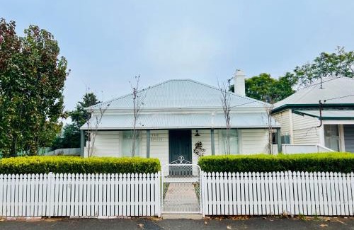 Dubbo Villa | The Repose
