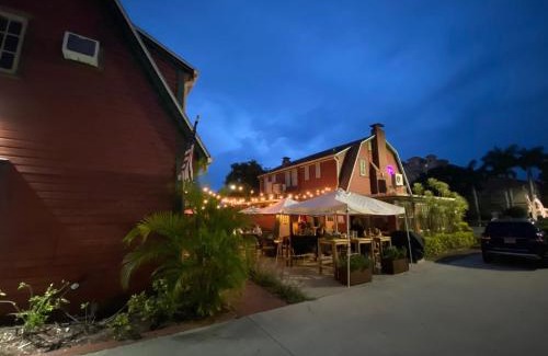 Central Sarasota Hotel | The Reserve Retreat